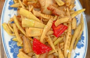 Braised Pork with Fresh Bamboo Shoots