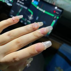 -UGIRL有个美甲