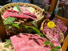 -山川小町·极番烧肉(新地假日广场店)