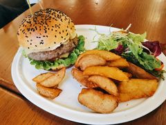 招牌牛肉汉堡-UPPER KITCHEN(延安路店)