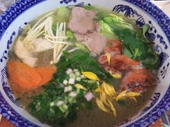-桥香园正宗过桥米线(机场五店)