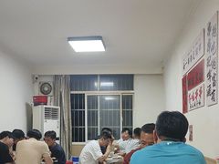 -郑记•不夜城烧烤•龙虾•虾蟹(黄鹤楼店)