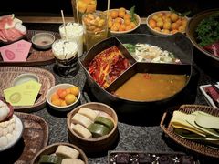 -三出山火锅(南京万象天地店)