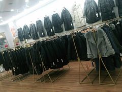 -肃宁华斯国际裘皮城