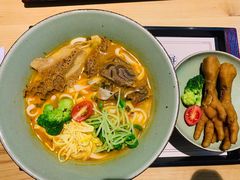 皇朝双宝牛肉面-陳八两面家(滨江天街店)