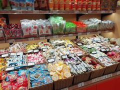 零售区-来伊份(仙霞路二店)