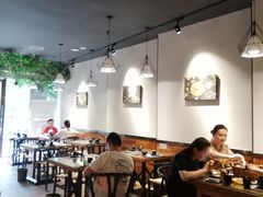 大堂-潮十三潮汕砂锅粥(高新四路大都荟店)
