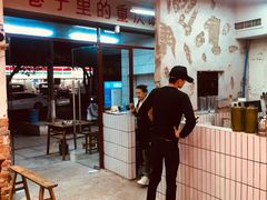 -四小区火锅·巷子里的重庆火锅(花照壁店)