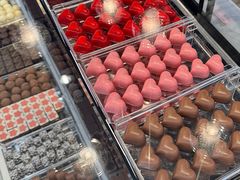 -Laderach 莱德拉(上海环贸iapm店)