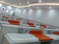 -蓝旗亲子游泳(范湖万达广场店)