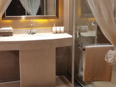 -花湖会所·高端水疗商务泡浴SPA(高新店)