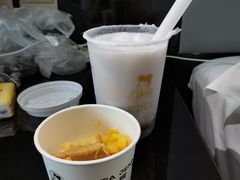 -沪上阿姨鲜果茶(世茂广场宽厚里店)