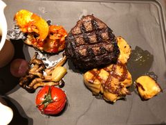 -恰餐厅及酒吧 CHAR Bar & Grill (北京丽都皇冠假日店)