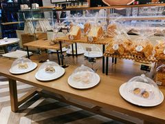 面包甜点陈列柜-牛角村(大族广场店)