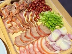 -关东小磨东北菜(上海长风大悦城店)