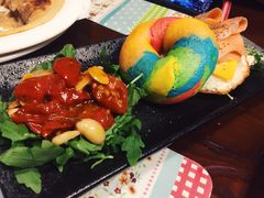 烟熏三文鱼彩虹贝果-吃饼人西餐(南开店)