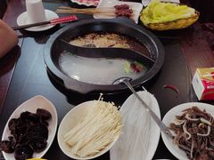 -陈府大宅门成都火锅·手切鲜肉(太原街店)