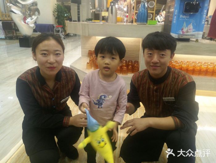 铂丽斯国际大酒店-凯悦自助餐厅图片