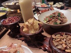 特色三拼饼-老滇山寨•云南特色菜•地方菜•民族风情歌舞表演(金碧店)