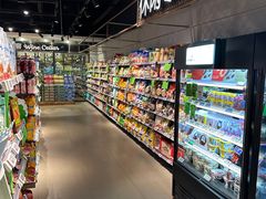 -中百仓储超市有限公司(越秀星汇维港店)