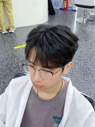 -AYO SALON