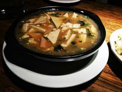浓汤豆腐煲-葡萄集|滋味新疆菜·精酿酒馆(瑞豪酒店)