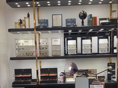 -博士眼镜·President总统(宝安海雅缤纷城店)