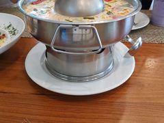 -Chom Cafe and Restaurant