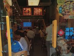-华记煲仔华·煲仔饭(市桥易发店)