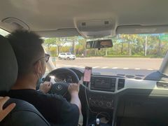 -一嗨租车(凤凰机场店)