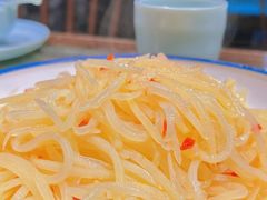 酸辣土豆丝-井水小厨·湘菜(活力广场店)