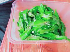 -小辣妹川味海鲜加工店(第一市场椰风巷店)