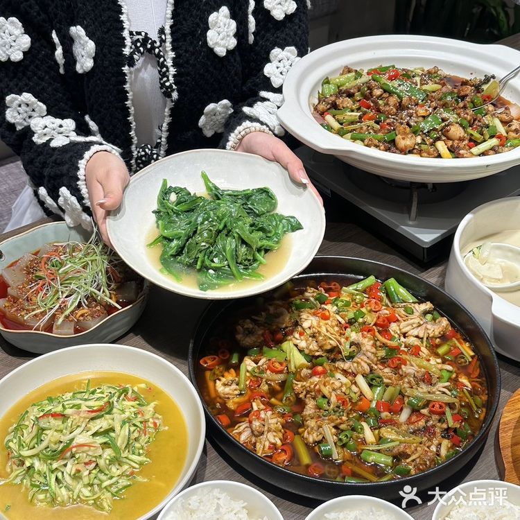 大连的!新晋川菜馆过于费米饭了🍚环境一绝