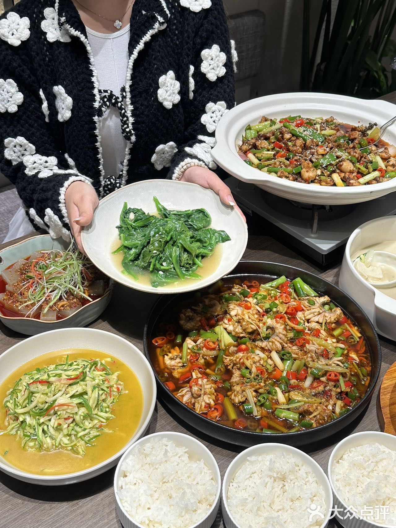  大连的！新晋川菜馆过于费米饭了🍚环境一绝