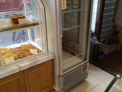 面包甜点陈列柜-老大昌(淮海中路店)