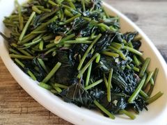 蒜蓉炒地瓜叶-东河市场