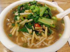 -牛八宝桂林米粉(八里庄店)