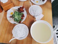 -德致祥云南过桥米线(云天小苑店)