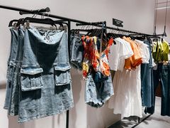 -URBAN REVIVO(七宝领展广场店)