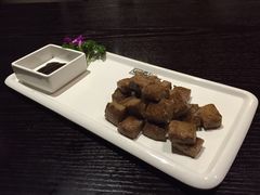 -HIHE Bistro·Oyster Bar(华熙live店)