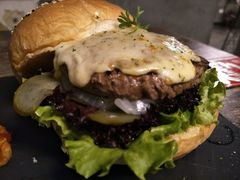 -HIGH FIVE哈福手工汉堡(桂林路店)