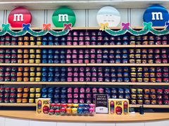 -m豆巧克力世界(上海世茂广场店)