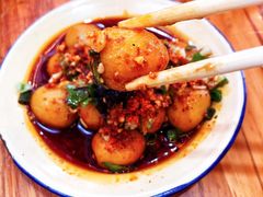 虎皮鹌鹑蛋-拈签一笑黄牛肉辣卤串串