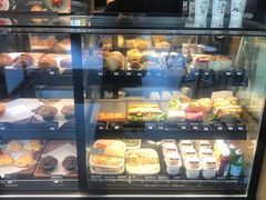 面包甜点陈列柜-星巴克(美丽华花园店)