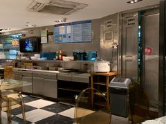 -新大咀港式茶餐厅(宝山万达店)