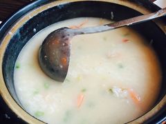 -粥王府 老广传家菜(东关街店)
