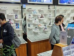 -MiRi眼镜·蔡司·星趣控·尼康控优点视觉合作店(南京东路店)