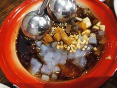 -爆炸头阿姨小四川正宗川味小吃(无任何分店)
