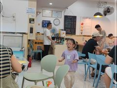 -老何家后安粉·糟粕醋海鲜火锅(三亚湾椰梦长廊店)