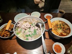 -全牛匠·乐山跷脚牛肉(西单华威约饭街店)
